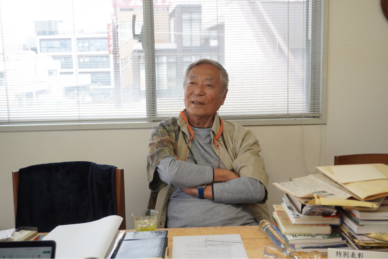 浅井愼平