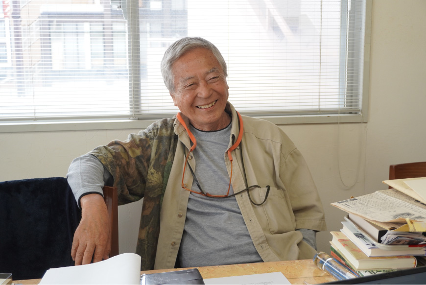 浅井愼平